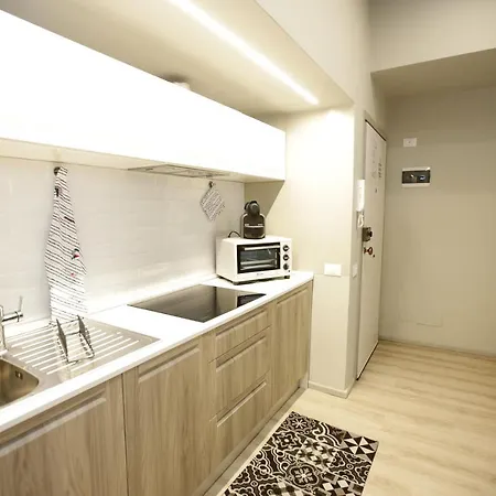 La Casa Di Enry Apartment
